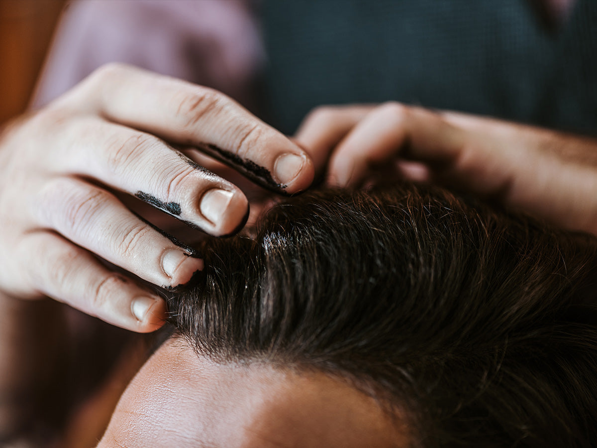 Cire coiffante ou gel coiffant : quel soin coiffant utiliser ?